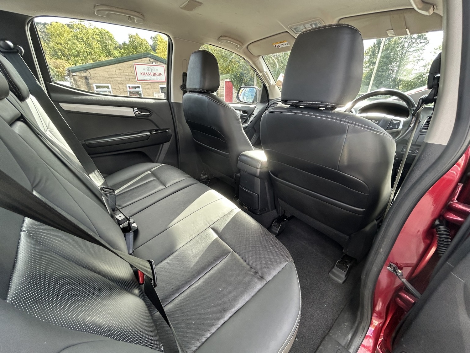 Used Isuzu D-Max 2020 for sale - 77073107: Photo 8