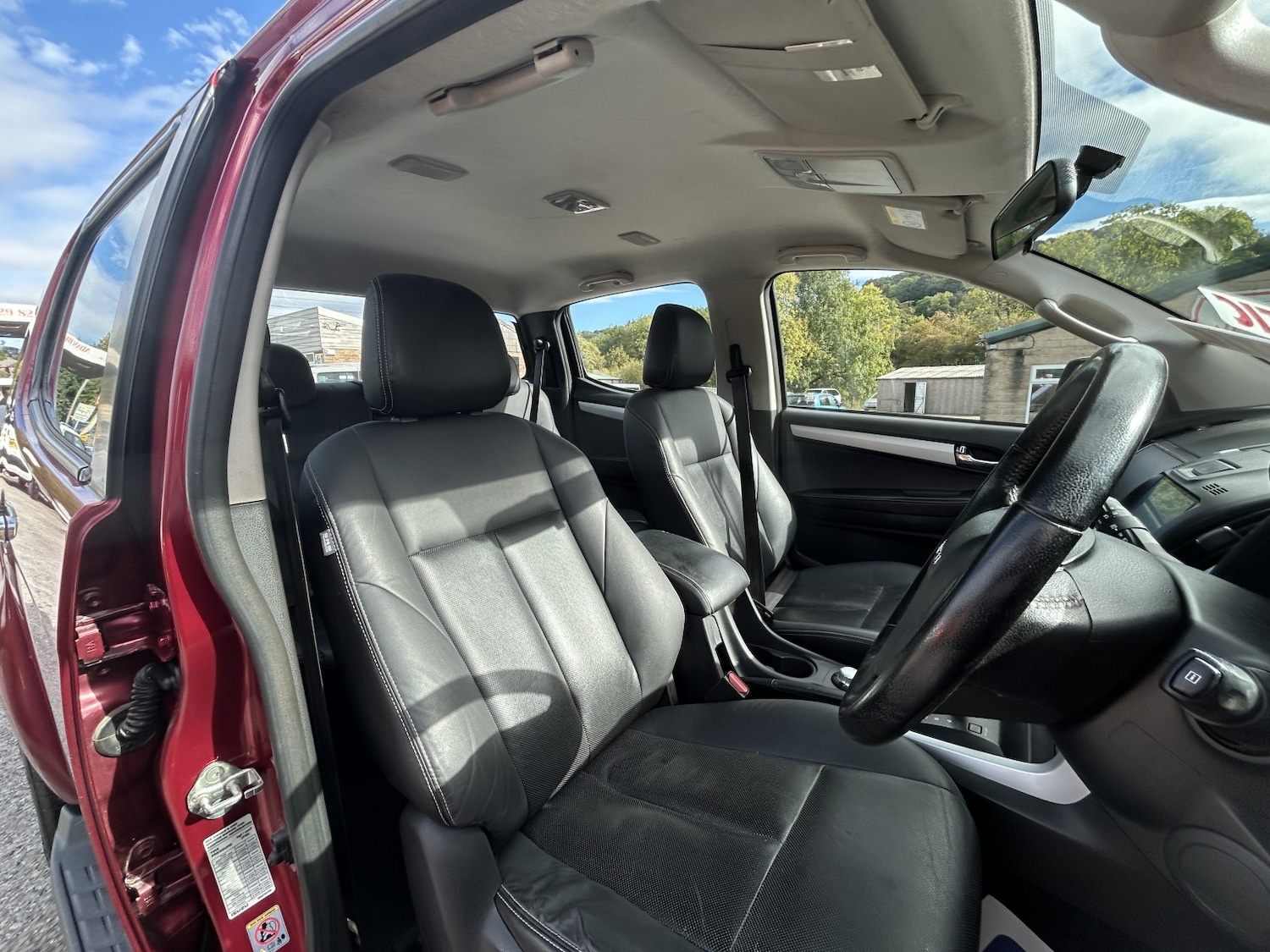 Used Isuzu D-Max 2020 for sale - 77073107: Photo 9