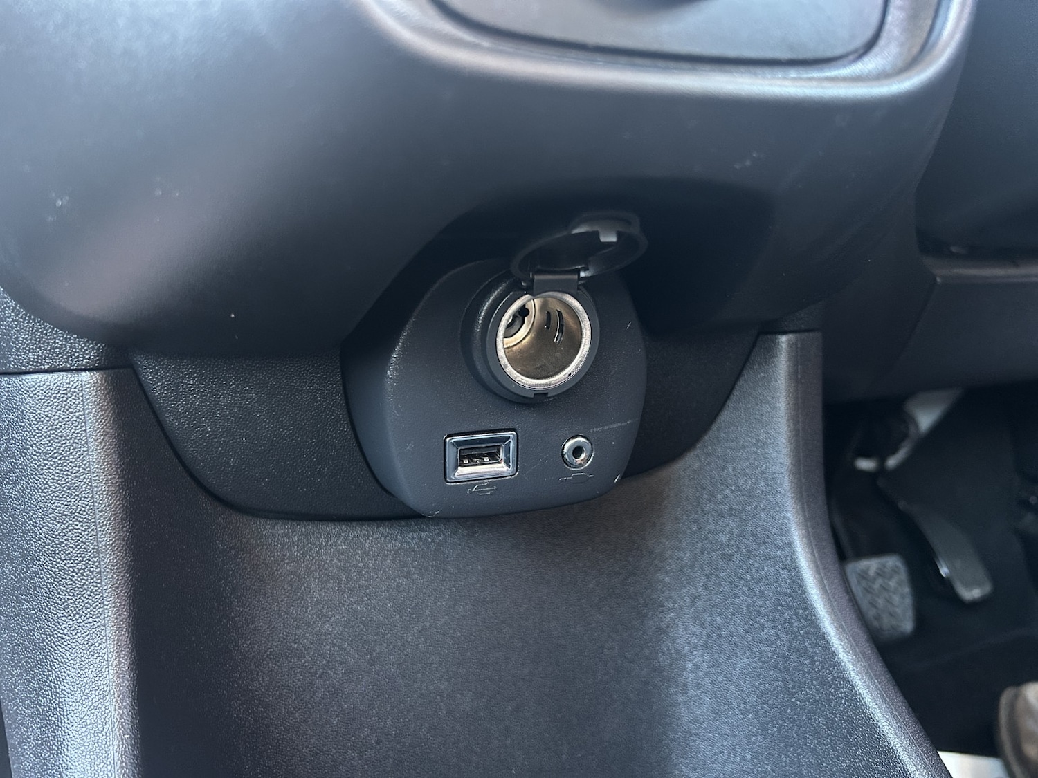 Used Toyota AYGO 2018 for sale - 76945540: Photo 17