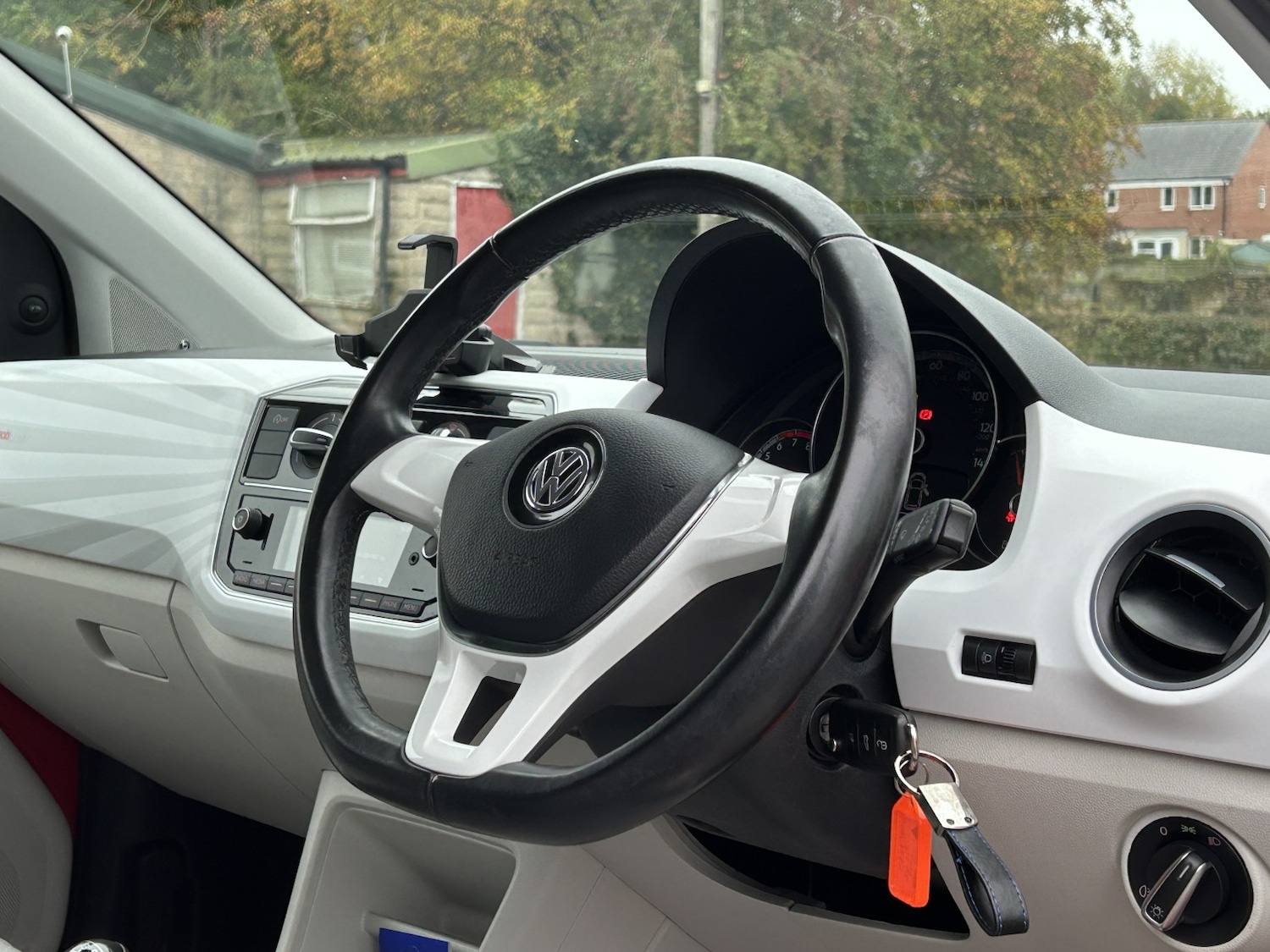 Used Volkswagen up! 2019 for sale - 76369345: Photo 11