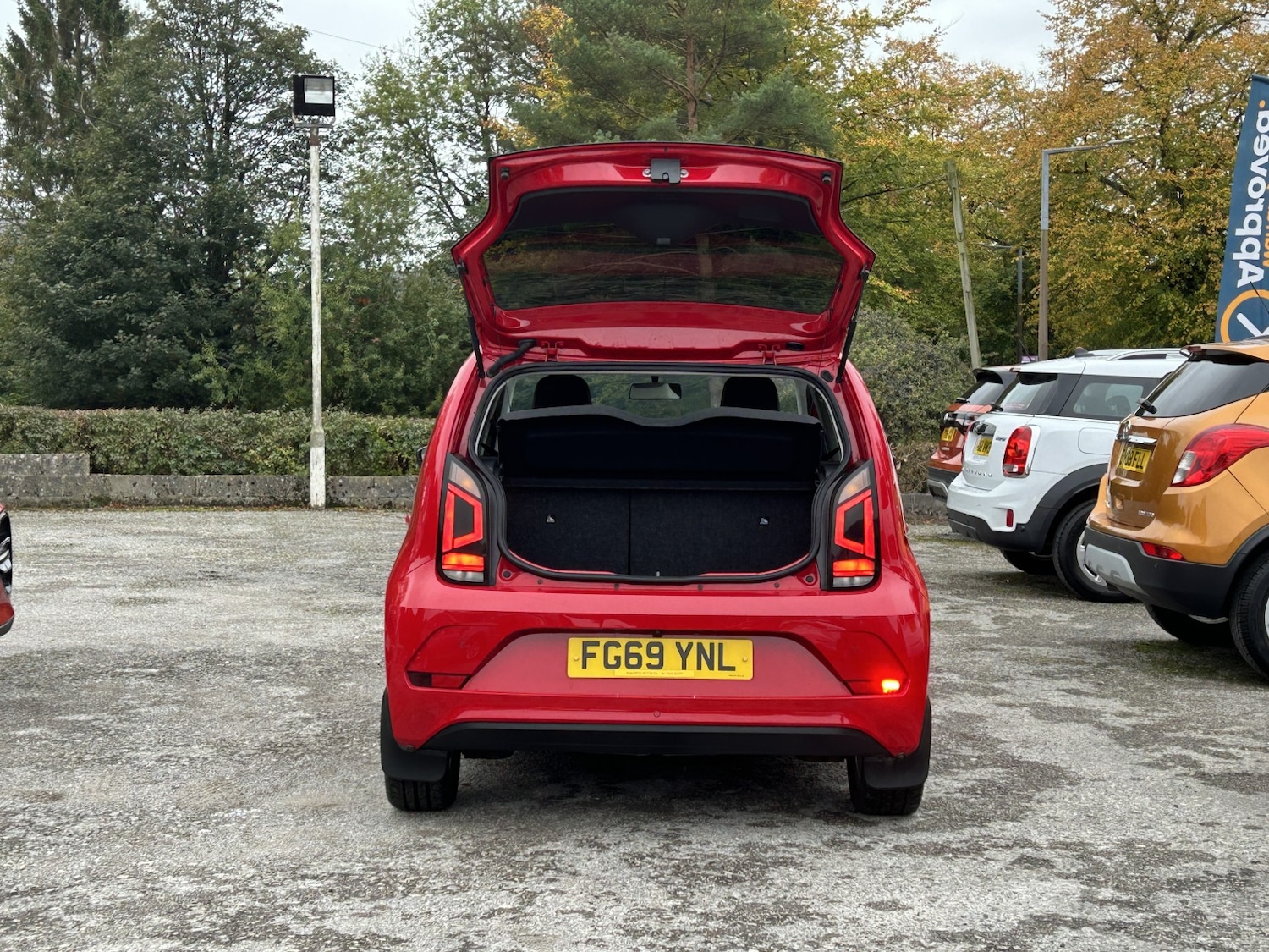Used Volkswagen up! 2019 for sale - 76369345: Photo 5