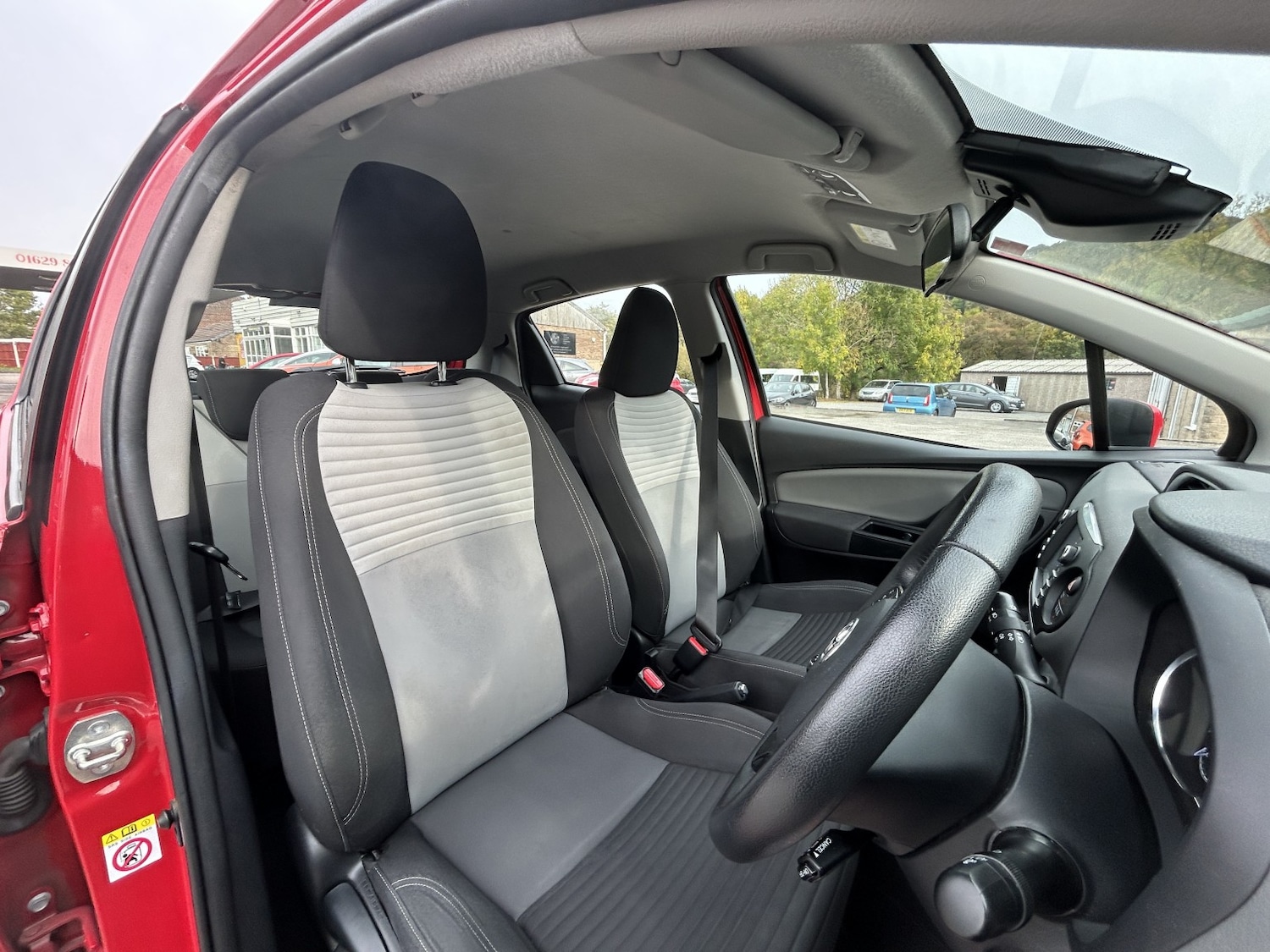 Used Toyota Yaris 2019 for sale - 76369211: Photo 10