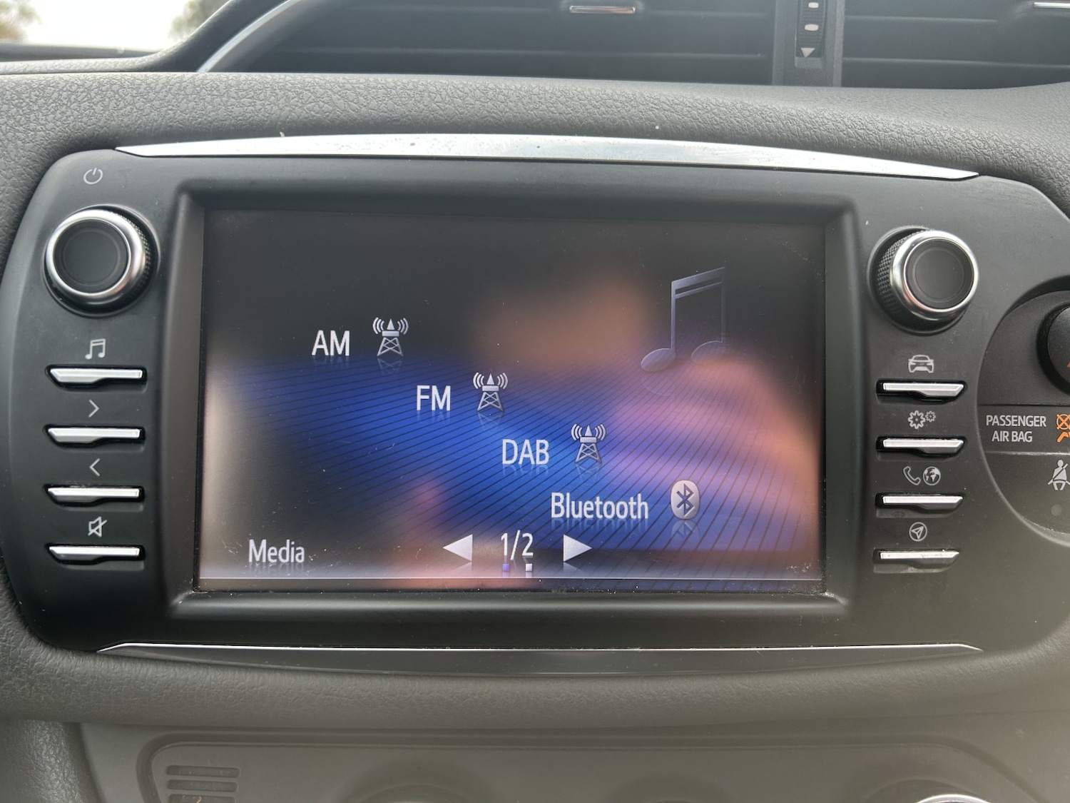 Used Toyota Yaris 2019 for sale - 76369211: Photo 15