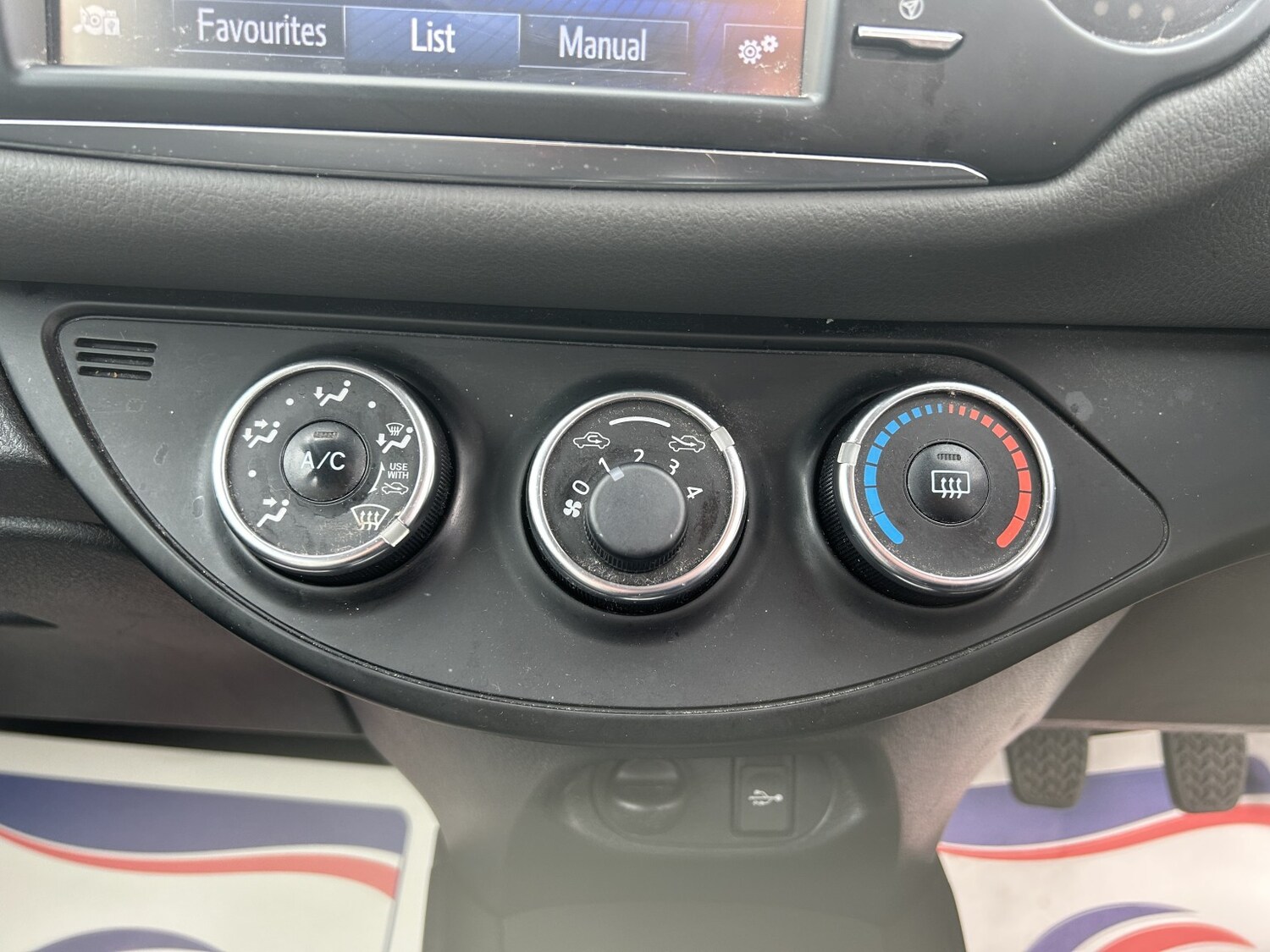 Used Toyota Yaris 2019 for sale - 76369211: Photo 17