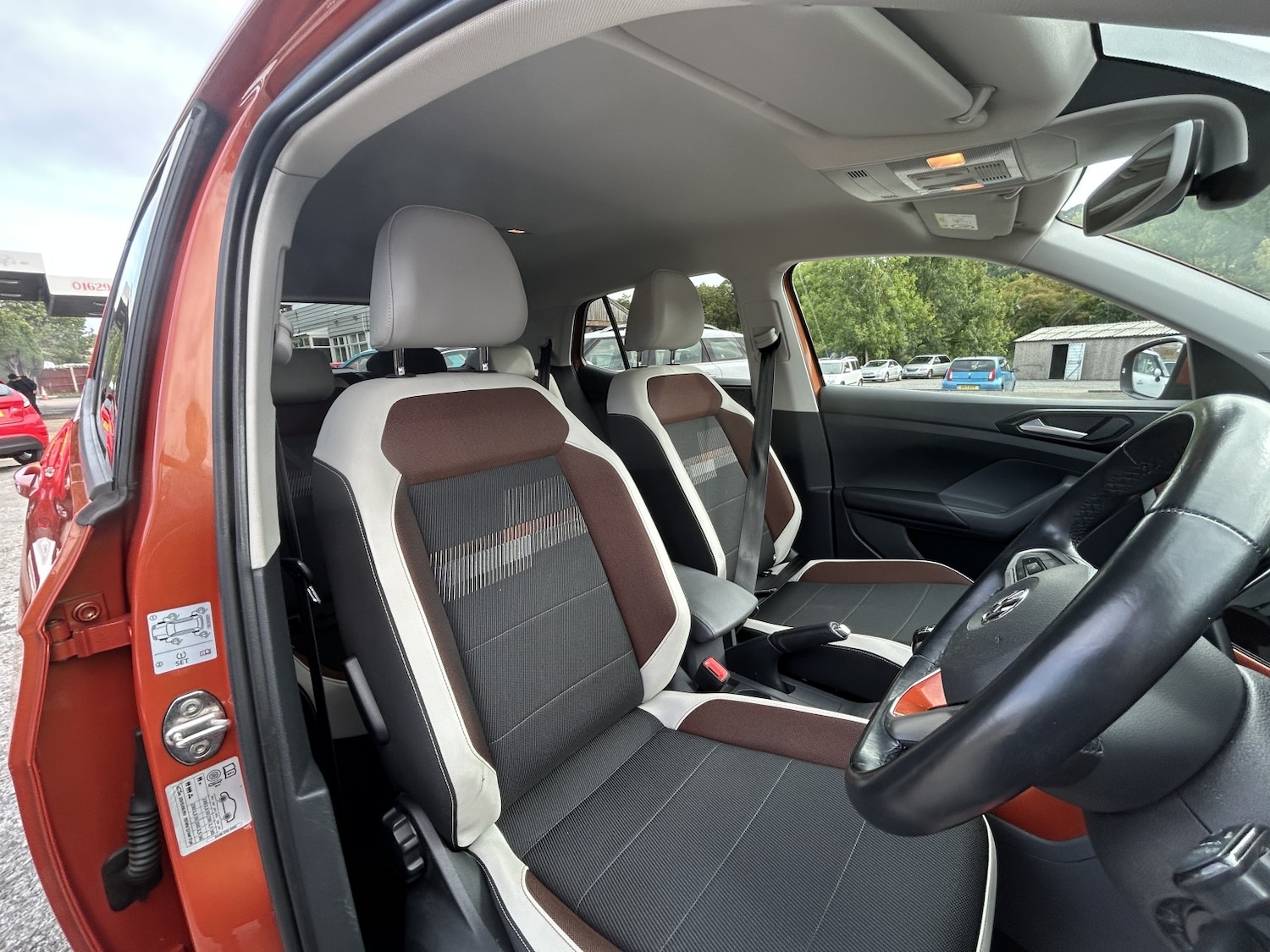 Used Volkswagen T-Cross 2019 for sale - 76369270: Photo 11