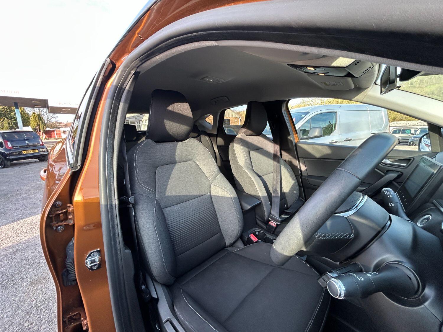 Used Renault Captur 2020 for sale - 76974368: Photo 10