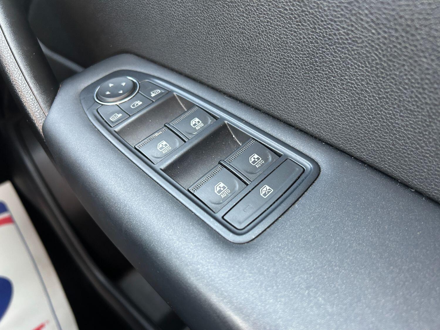 Used Renault Captur 2020 for sale - 76974368: Photo 24