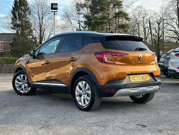 Used Renault Captur 2020 for sale - 76974368: Photo