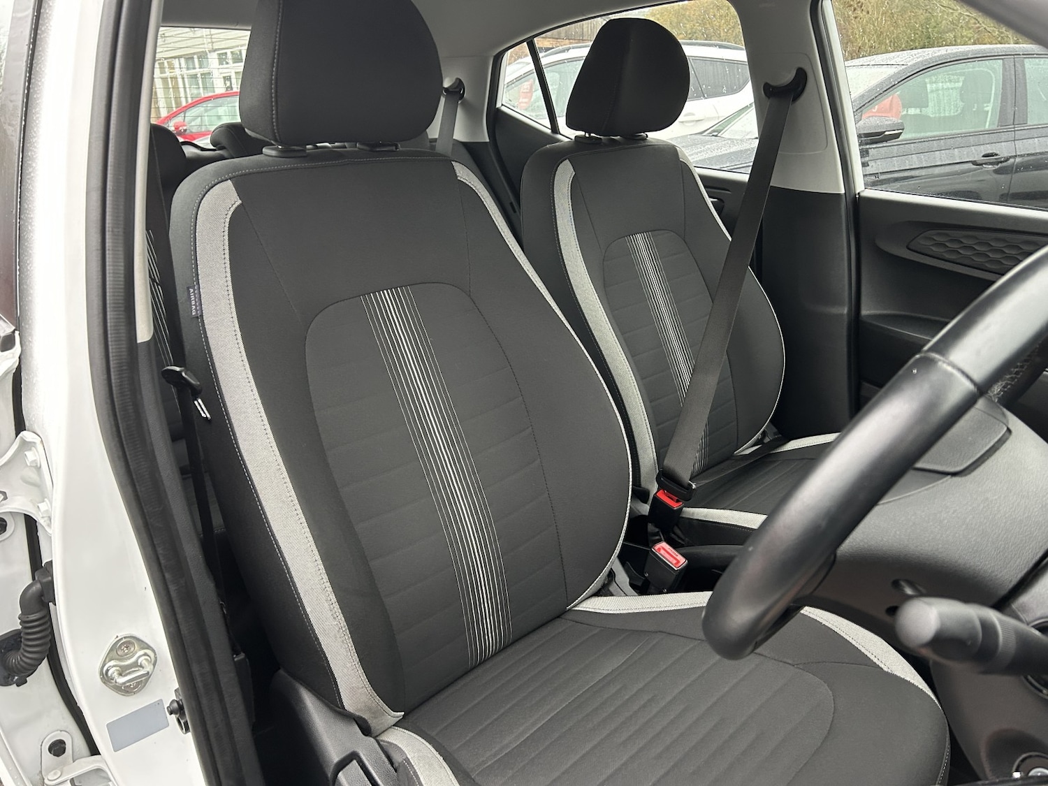 Used Hyundai i10 2021 for sale - 76793069: Photo 10