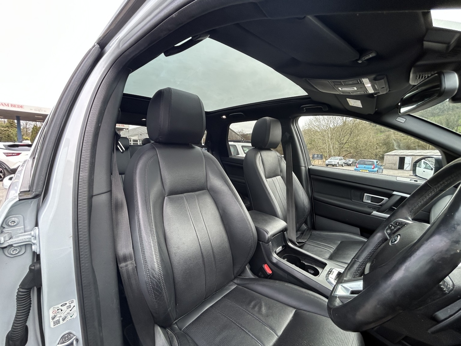 Used Land Rover Discovery Sport 2019 for sale - 77997268: Photo 11