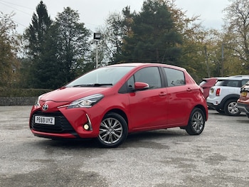 Used Toyota Yaris 2019 for sale - 77073019: Photo