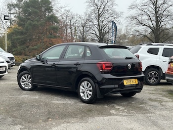 Used Volkswagen Polo 2018 for sale - 76510870: Photo