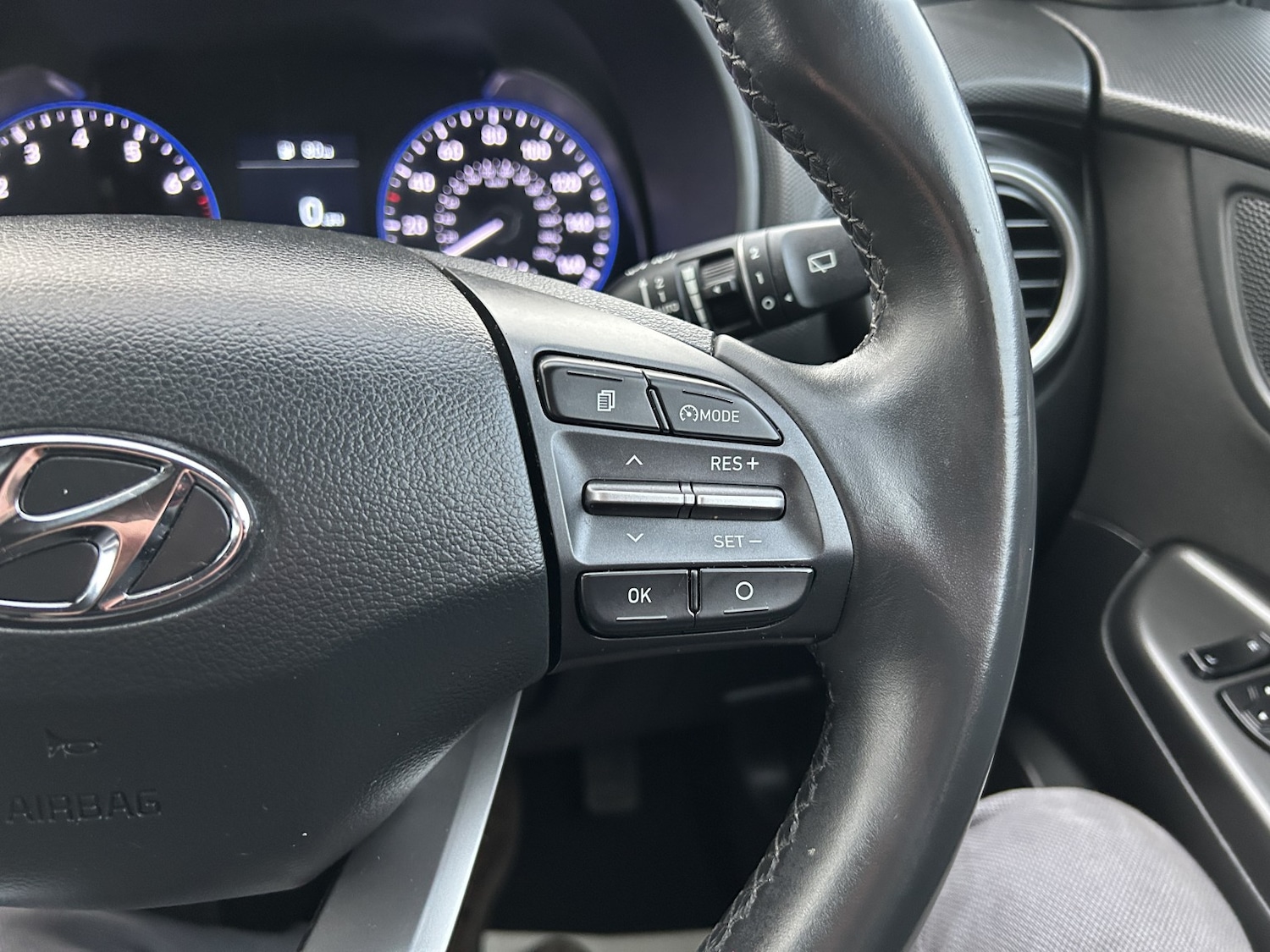 Used Hyundai KONA 2018 for sale - 76712848: Photo 25