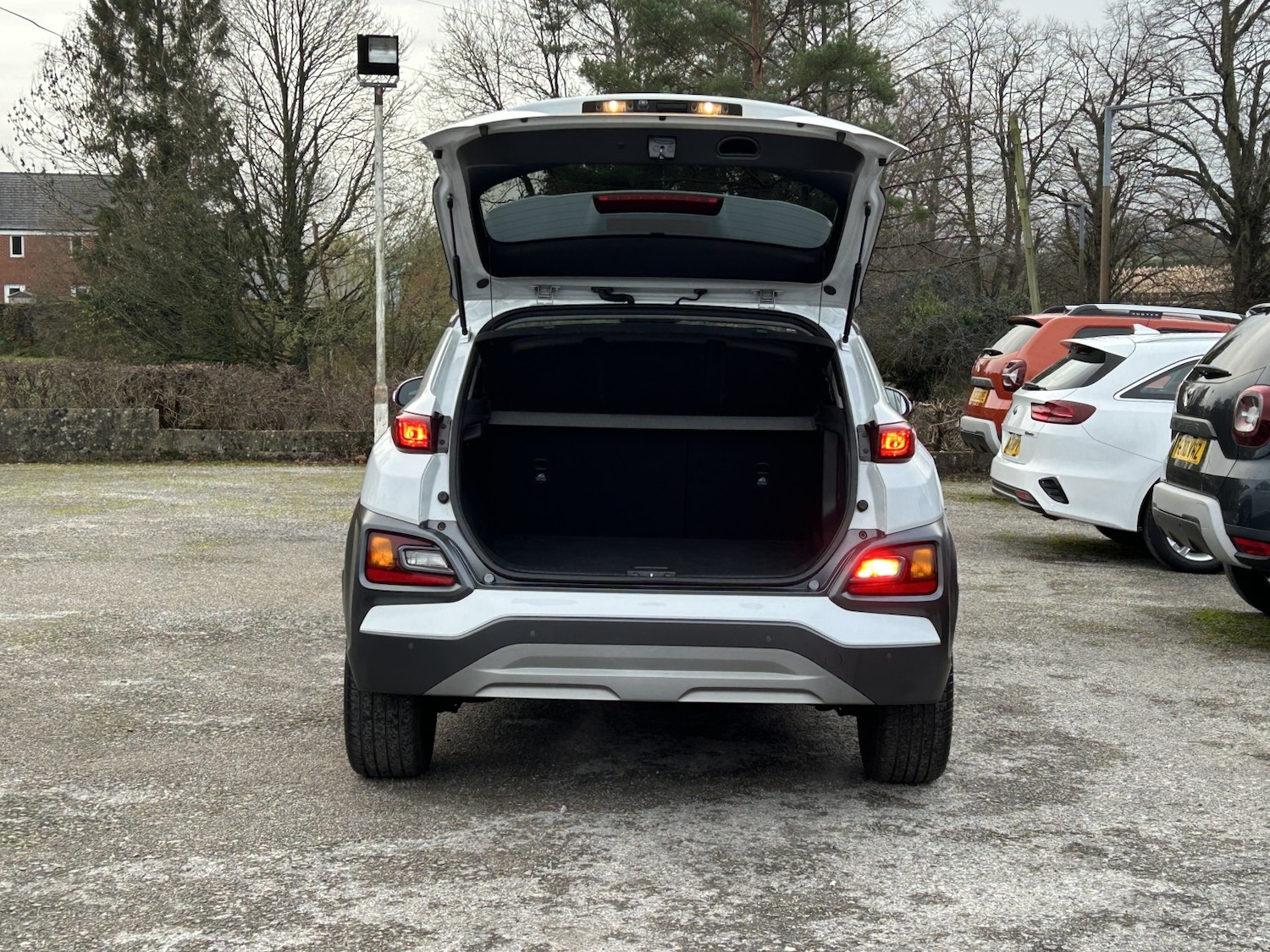 Used Hyundai KONA 2018 for sale - 76712848: Photo 5