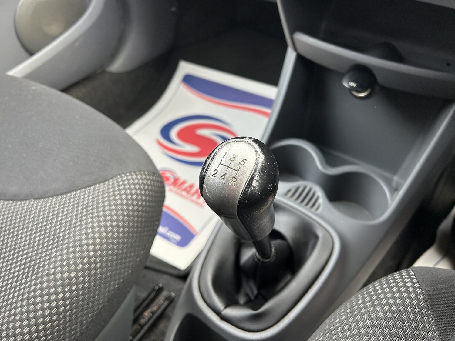 Used Toyota AYGO 2011 for sale - 77735823: Photo 18