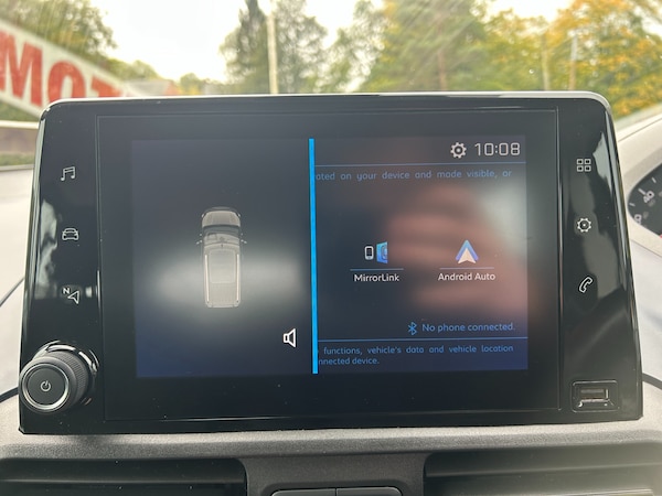 Used Peugeot Rifter 2019 for sale - 76160950: Photo 16