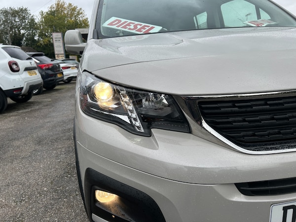 Used Peugeot Rifter 2019 for sale - 76160950: Photo 28
