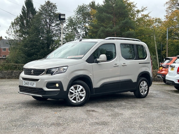 Used Peugeot Rifter 2019 for sale - 76160950: Photo 2