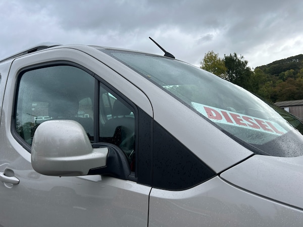 Used Peugeot Rifter 2019 for sale - 76160950: Photo 30