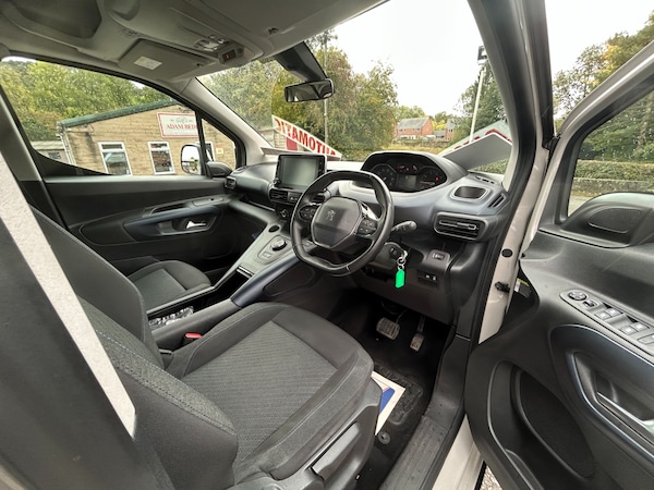 Used Peugeot Rifter 2019 for sale - 76160950: Photo 9