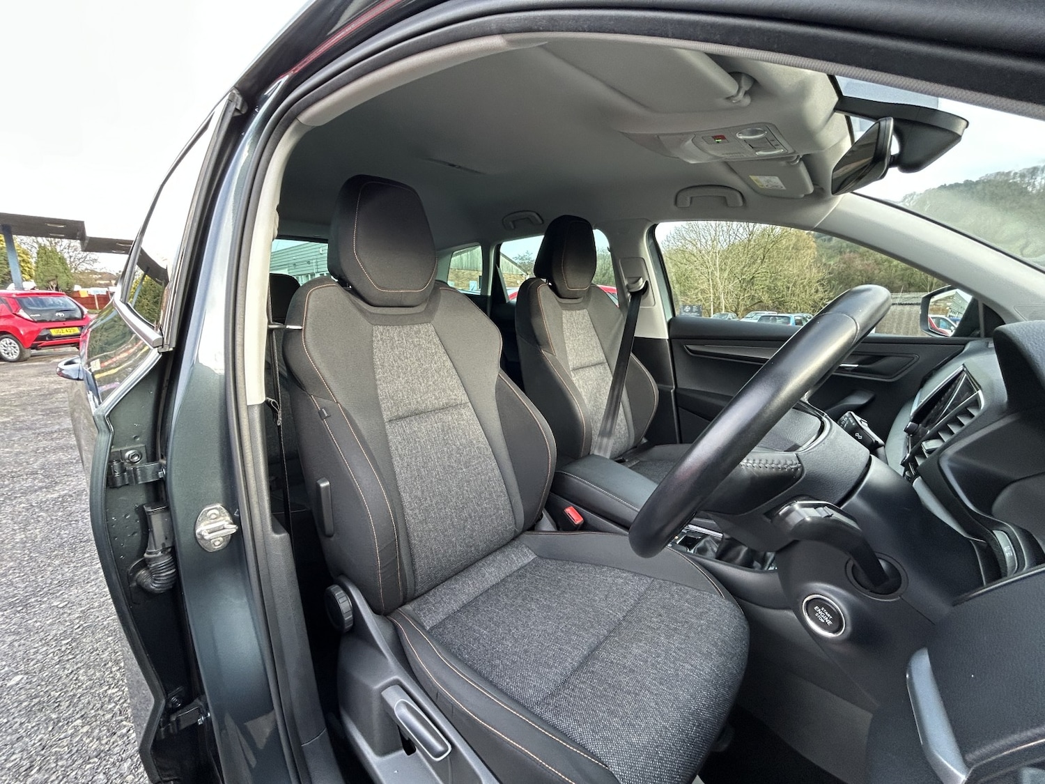 Used Skoda Karoq 2021 for sale - 76836950: Photo 10