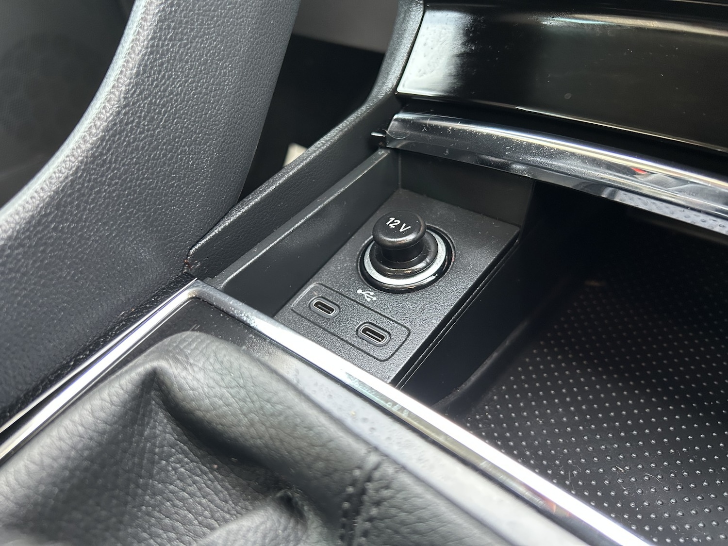 Used Skoda Karoq 2021 for sale - 76836950: Photo 21