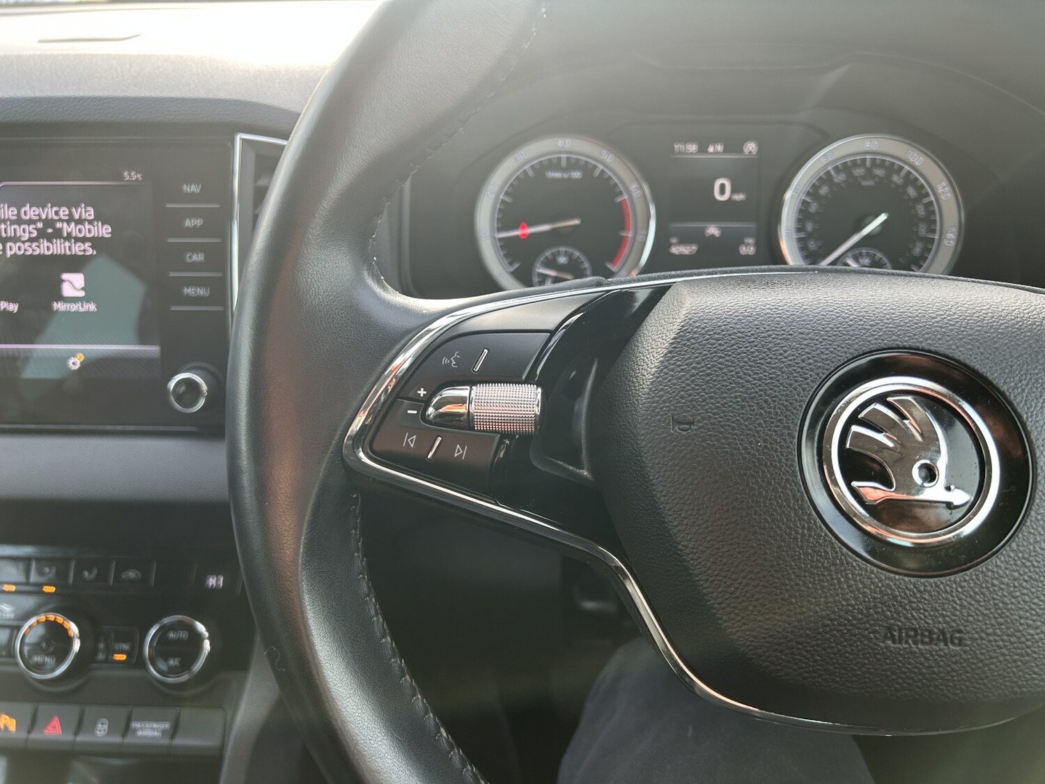 Used Skoda Karoq 2021 for sale - 76836950: Photo 24