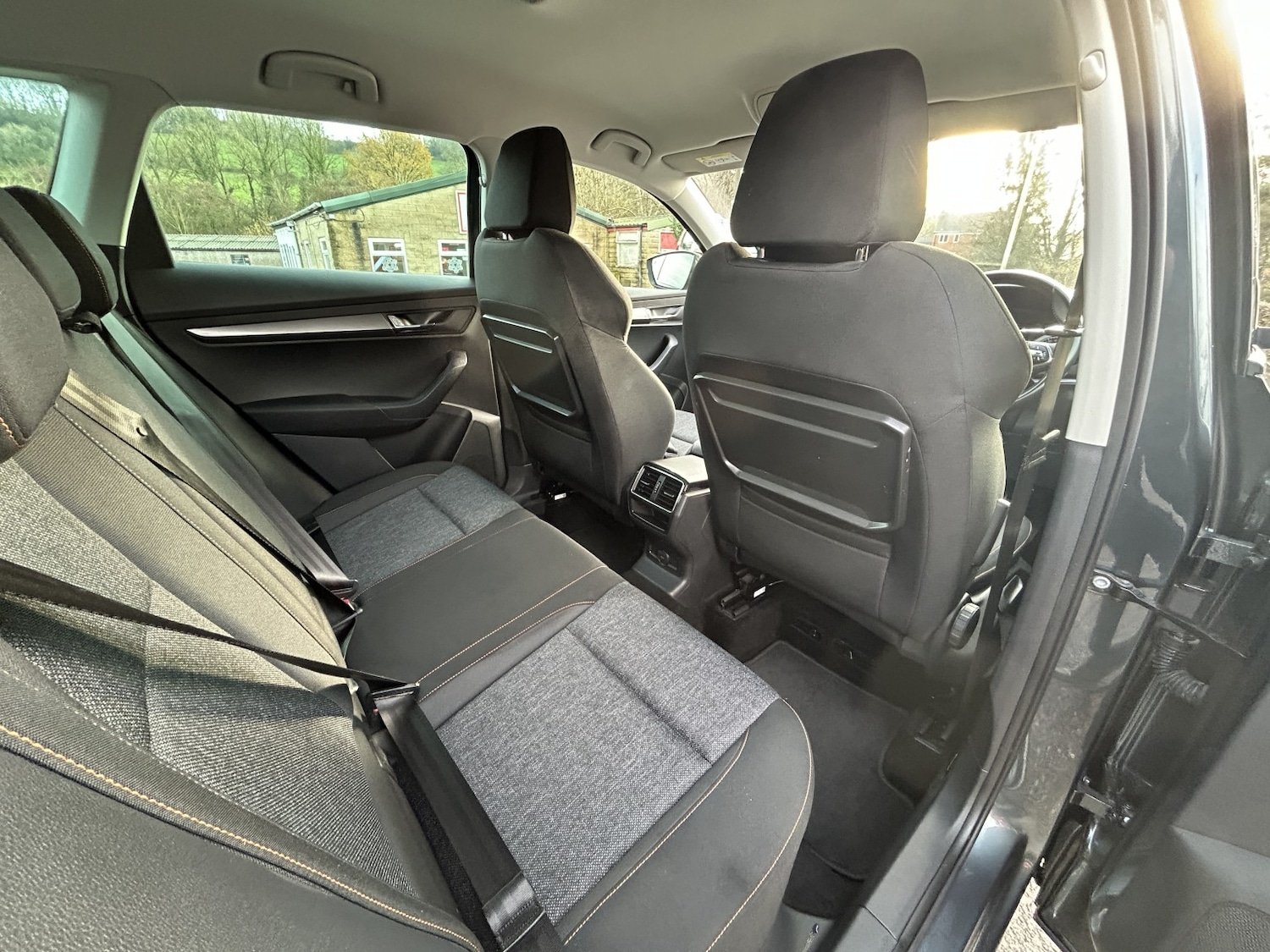 Used Skoda Karoq 2021 for sale - 76836950: Photo 7