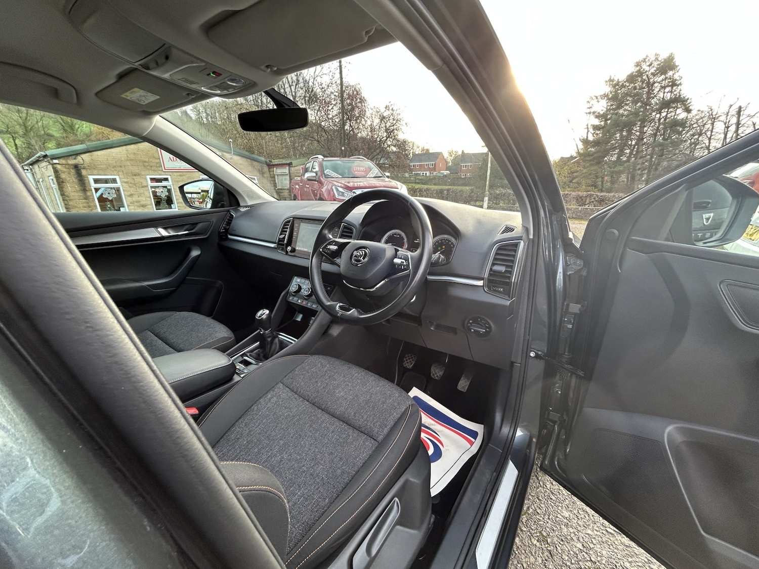 Used Skoda Karoq 2021 for sale - 76836950: Photo 9