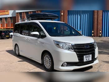 Used Toyota Voxy 2015 for sale - 79743715: Photo