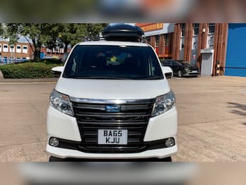 Used Toyota Voxy 2015 for sale - 79743715: Photo