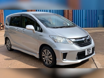Used Honda Freed 2014 for sale - 75868290: Photo