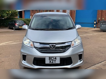 Used Honda Freed 2014 for sale - 75868290: Photo