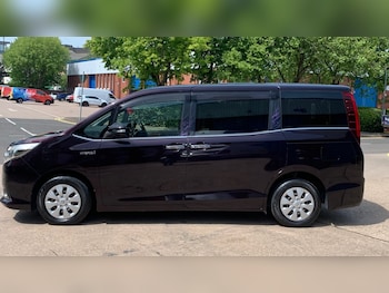 Used Toyota Noah 2015 for sale - 79537142: Photo