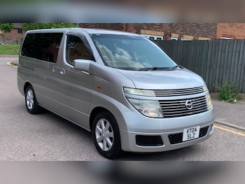 Used Nissan Elgrand 2004 for sale - 75868209: Photo