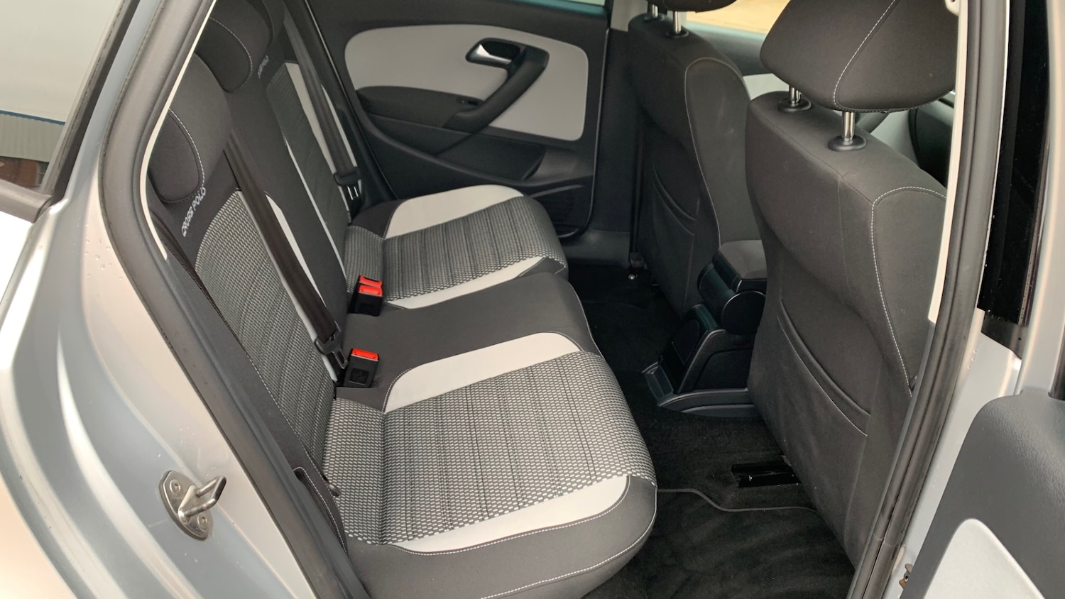 Used Volkswagen Polo 2013 for sale - 76320464: Photo 14