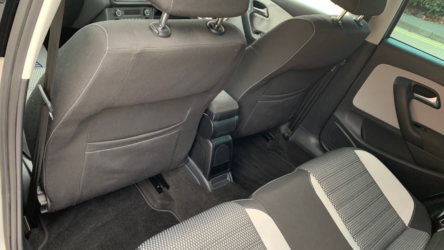 Used Volkswagen Polo 2013 for sale - 76320464: Photo 16