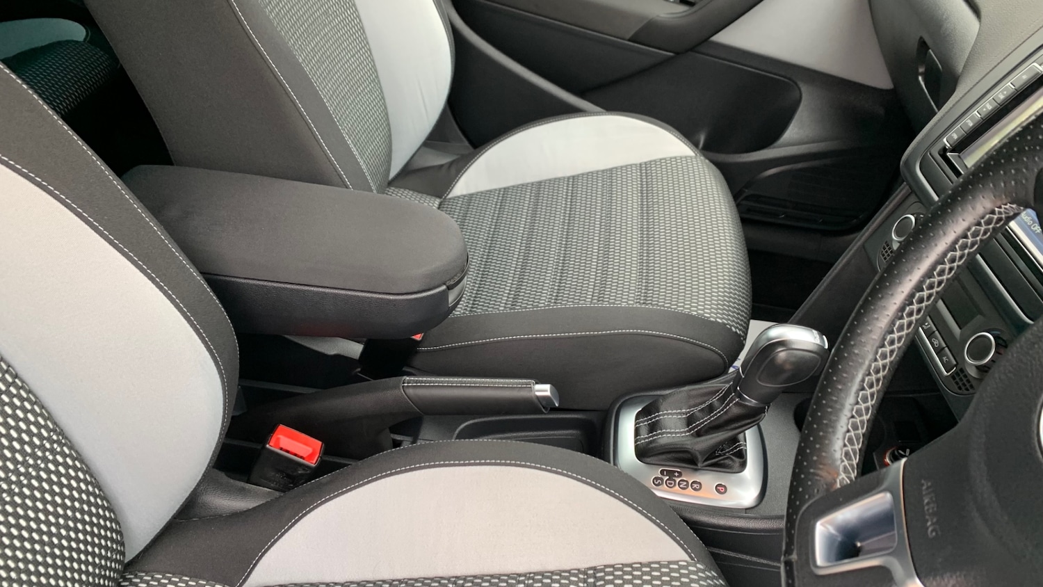 Used Volkswagen Polo 2013 for sale - 76320464: Photo 26