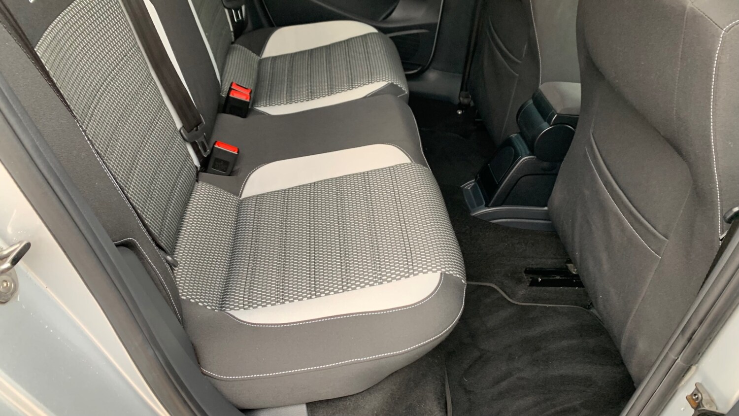 Used Volkswagen Polo 2013 for sale - 76320464: Photo 56