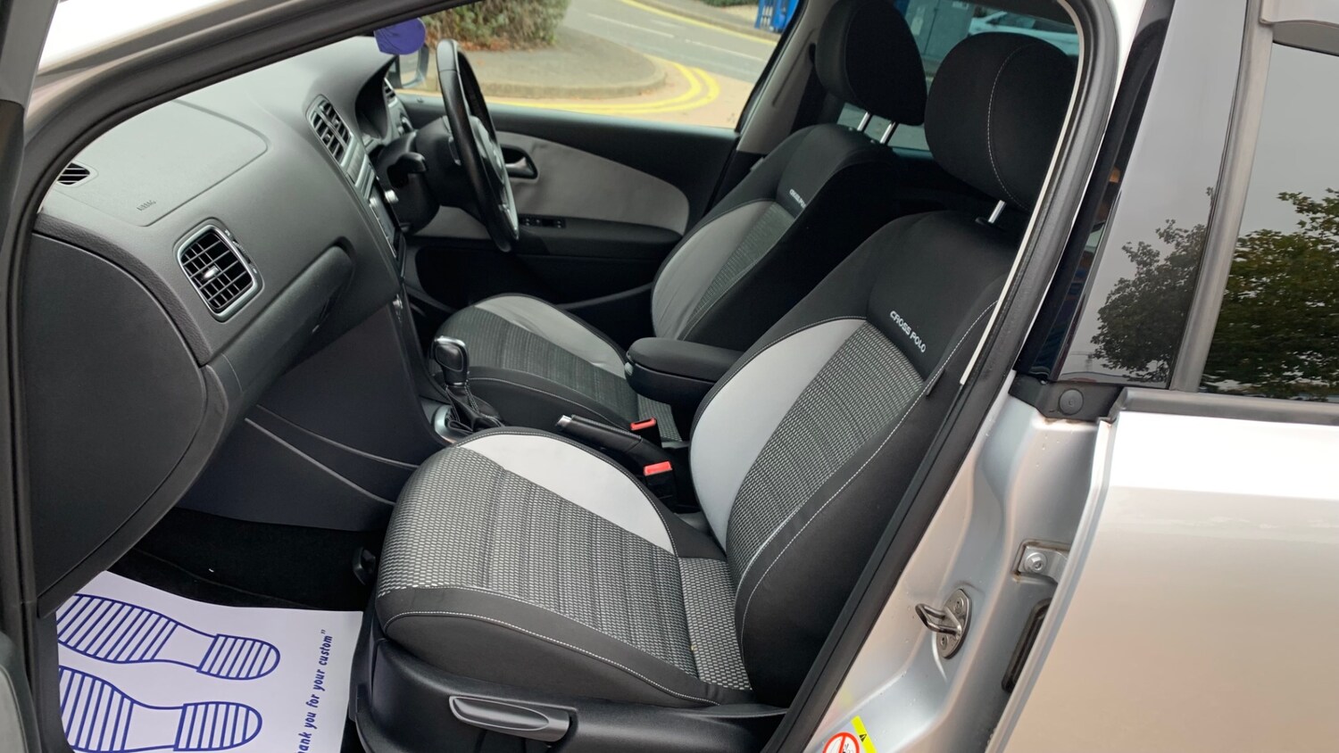 Used Volkswagen Polo 2013 for sale - 76320464: Photo 62