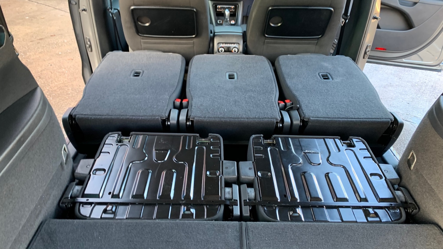 Used Volkswagen Sharan 2013 for sale - 76776545: Photo 62