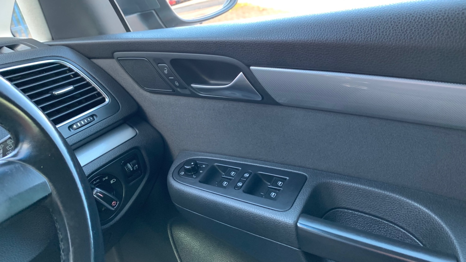 Used Volkswagen Sharan 2013 for sale - 76776545: Photo 84