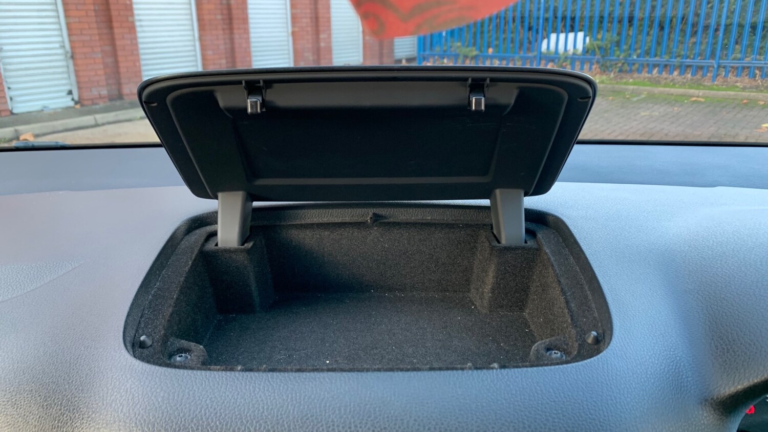 Used Volkswagen Sharan 2013 for sale - 76776545: Photo 87