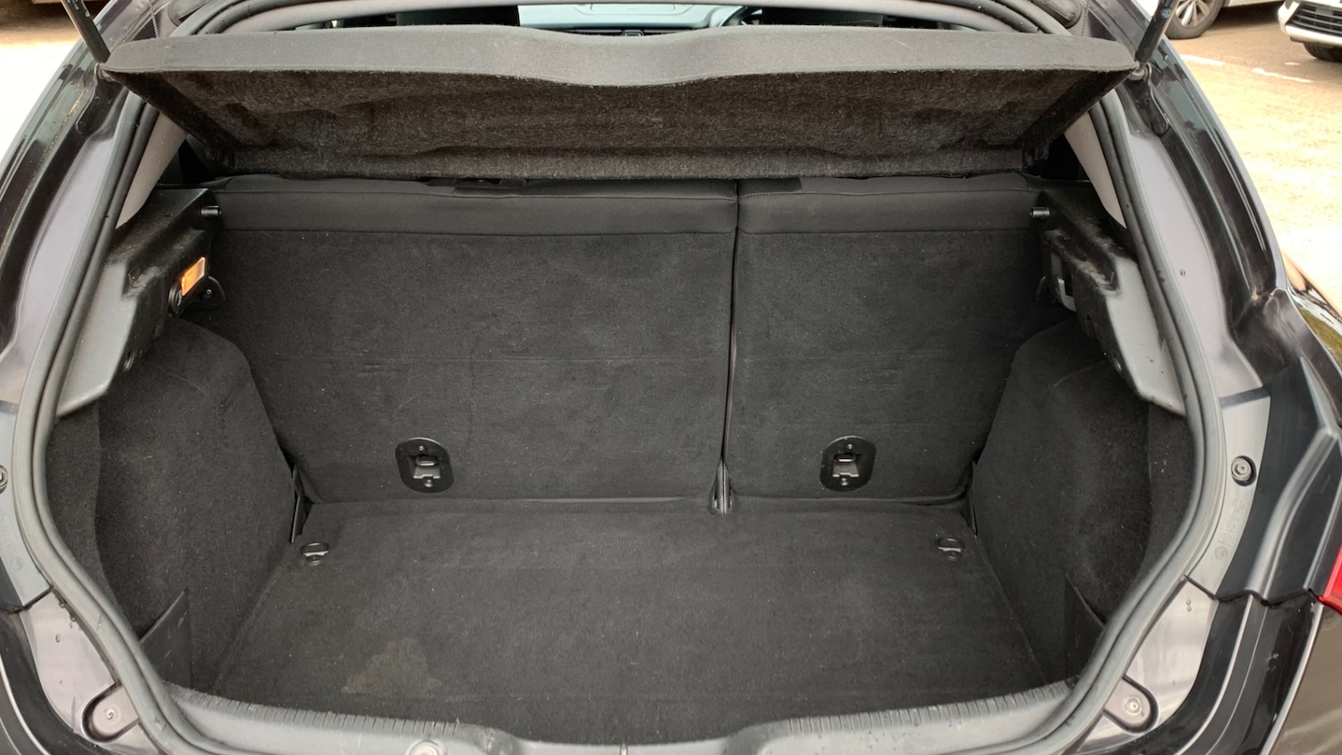 Alfa Romeo Giulietta 2011 (11) - 1.6 JTDM-2 Lusso 5dr - Image 20