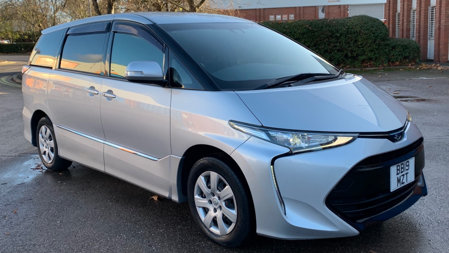 Used Toyota Estima 2019 for sale - 76672988: Photo 1