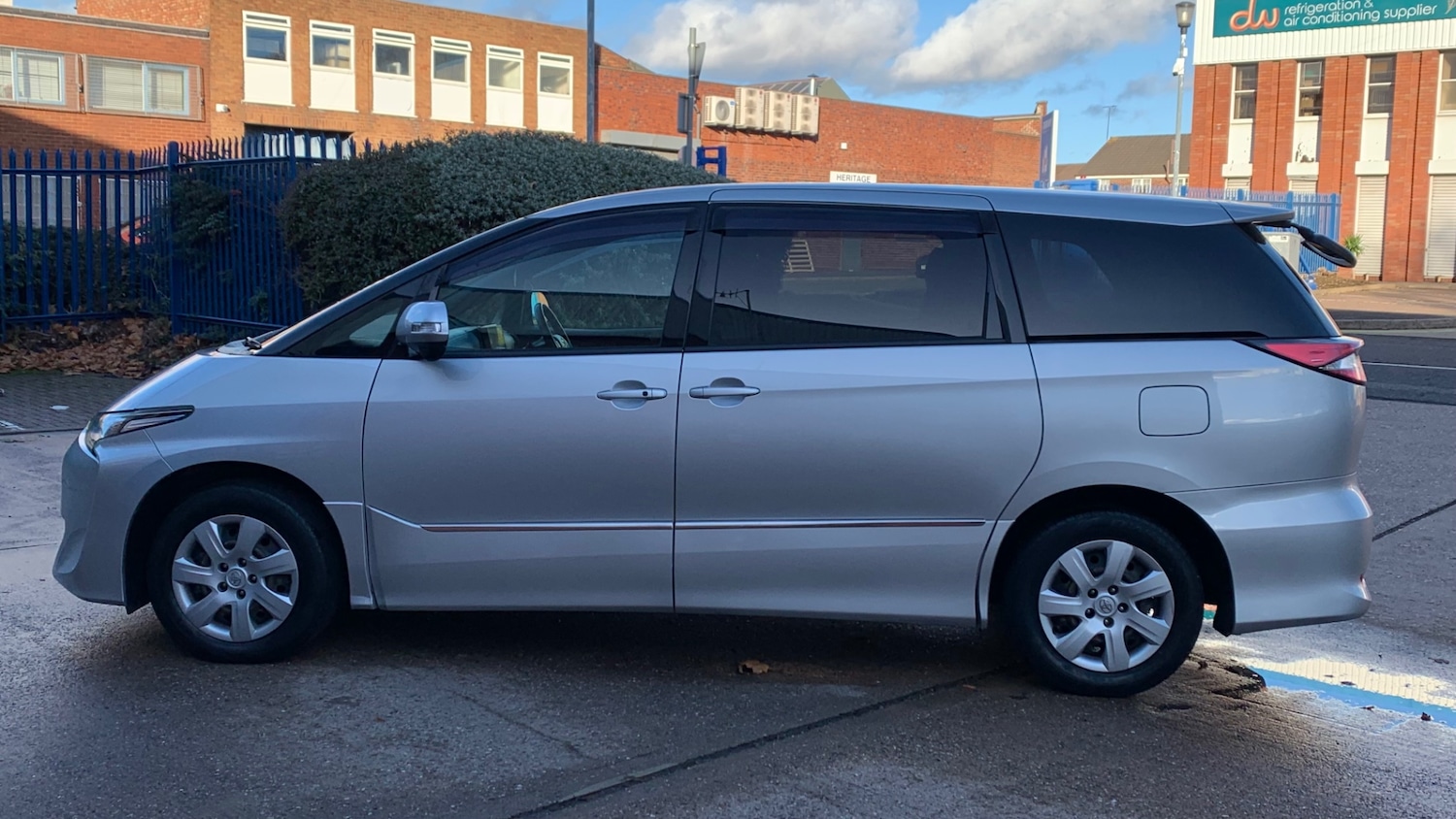 Used Toyota Estima 2019 for sale - 76672988: Photo 10