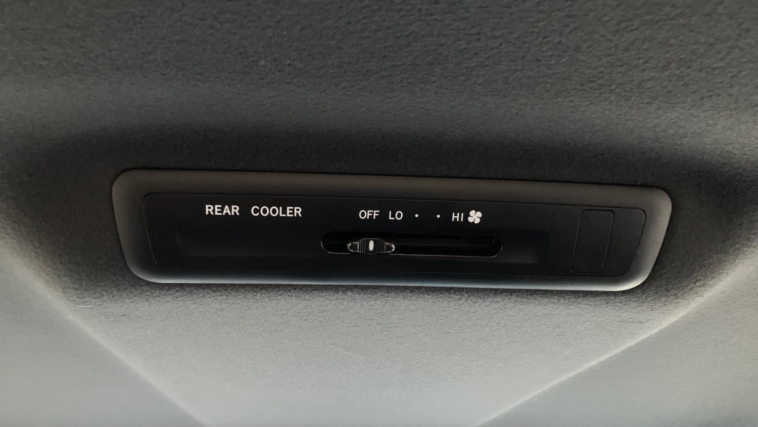 Used Toyota Estima 2019 for sale - 76672988: Photo 24