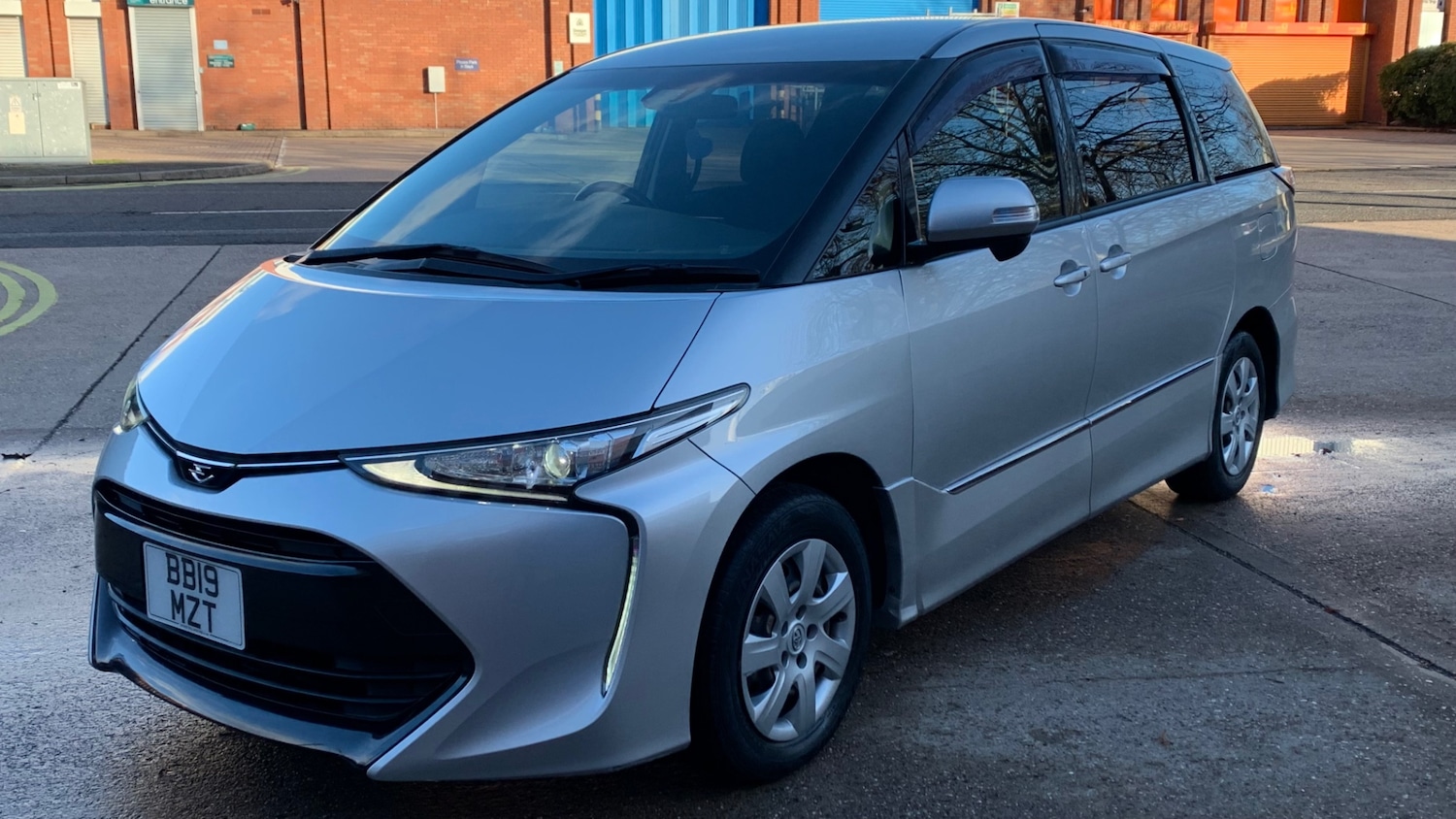Used Toyota Estima 2019 for sale - 76672988: Photo 32