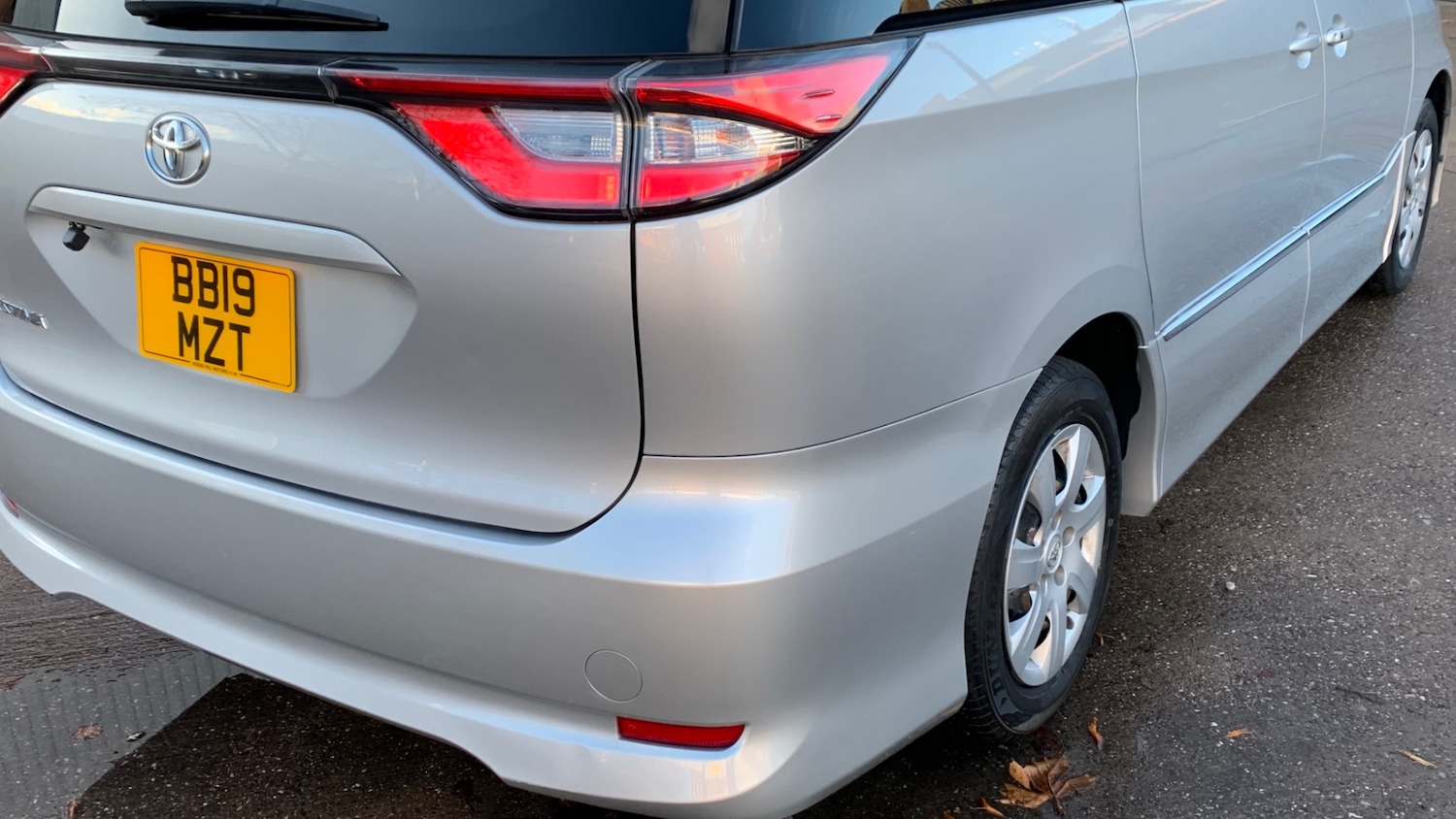 Used Toyota Estima 2019 for sale - 76672988: Photo 38