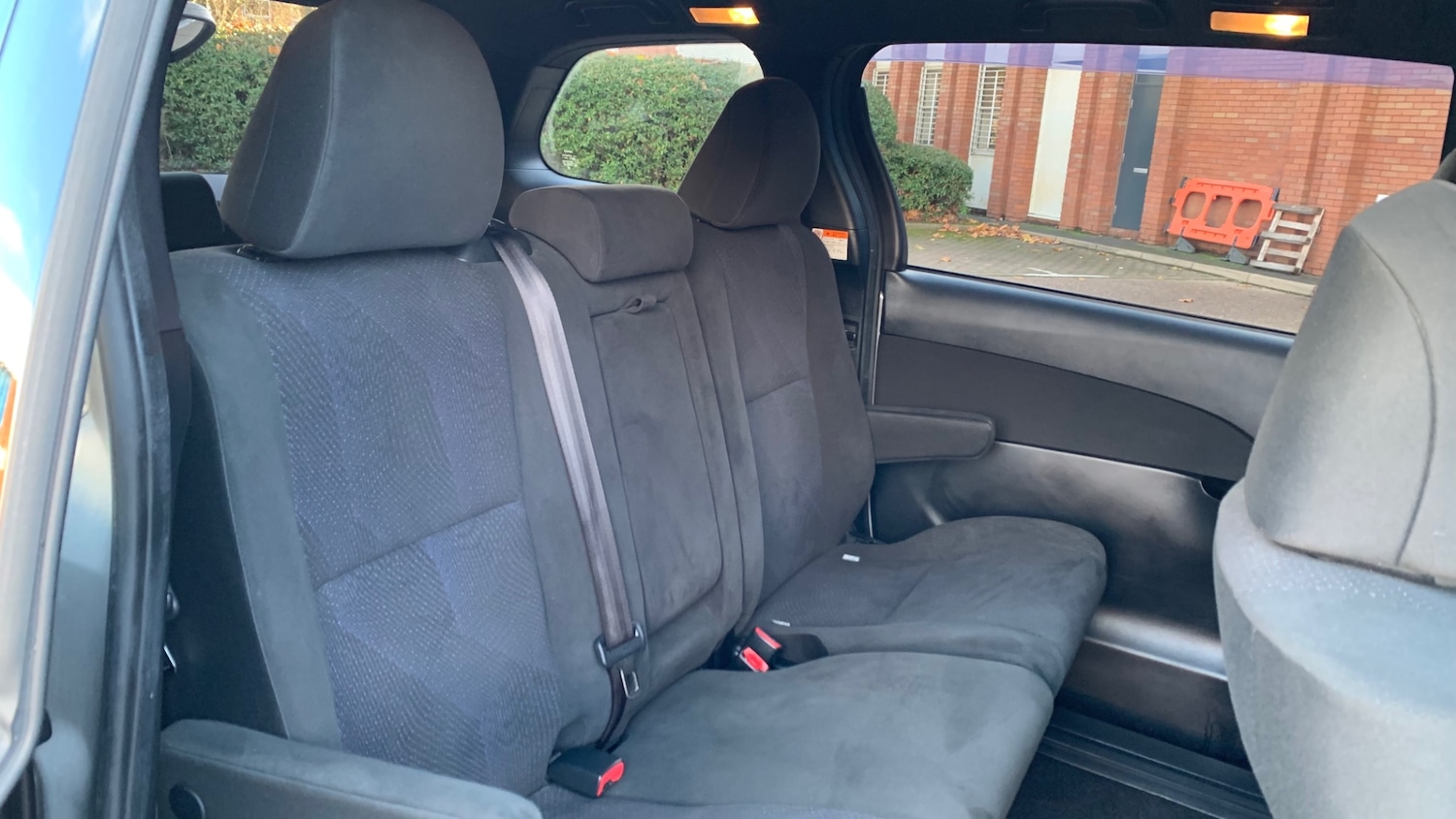 Used Toyota Estima 2019 for sale - 76672988: Photo 43